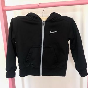 SOLD 2t Nike boys jacket